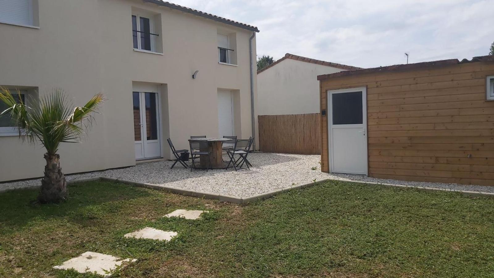 Le Lion D'Or Apartment Bessines Екстериор снимка